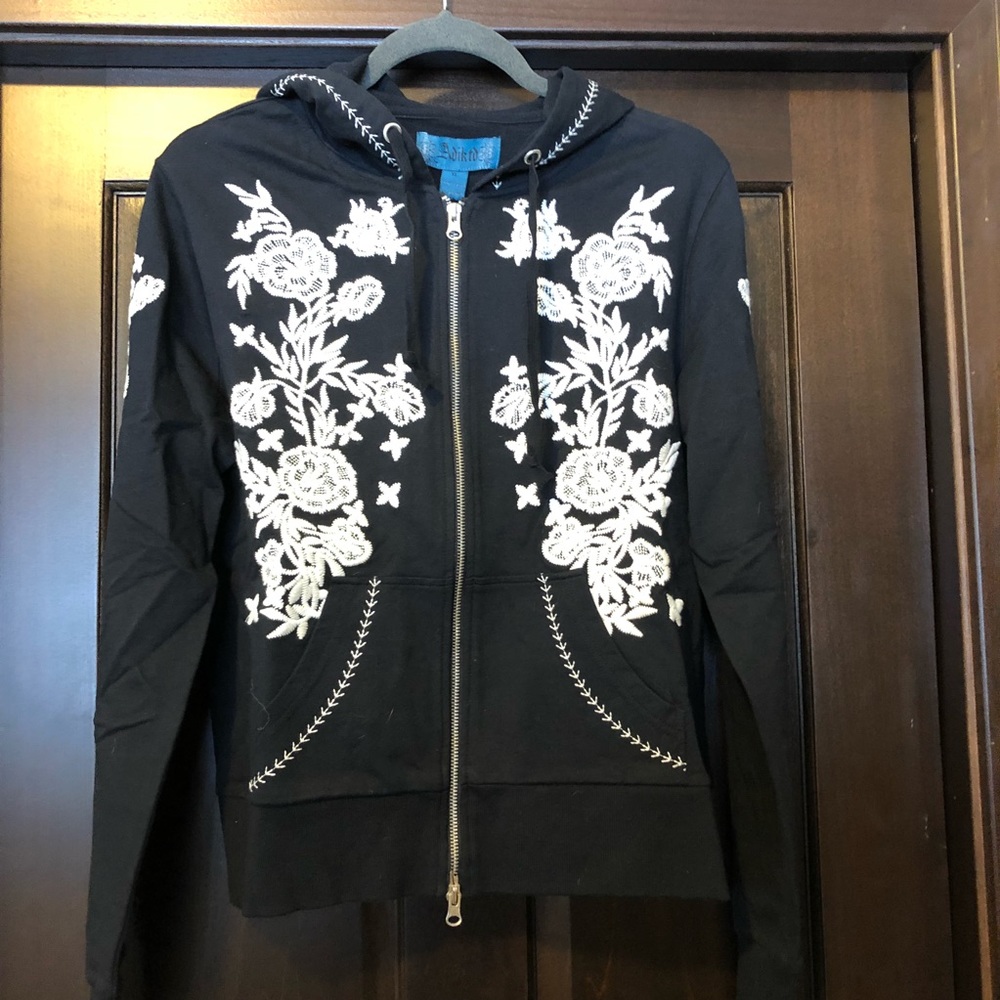 *NEW* Adiktd Black & white embroidered sweatshirt